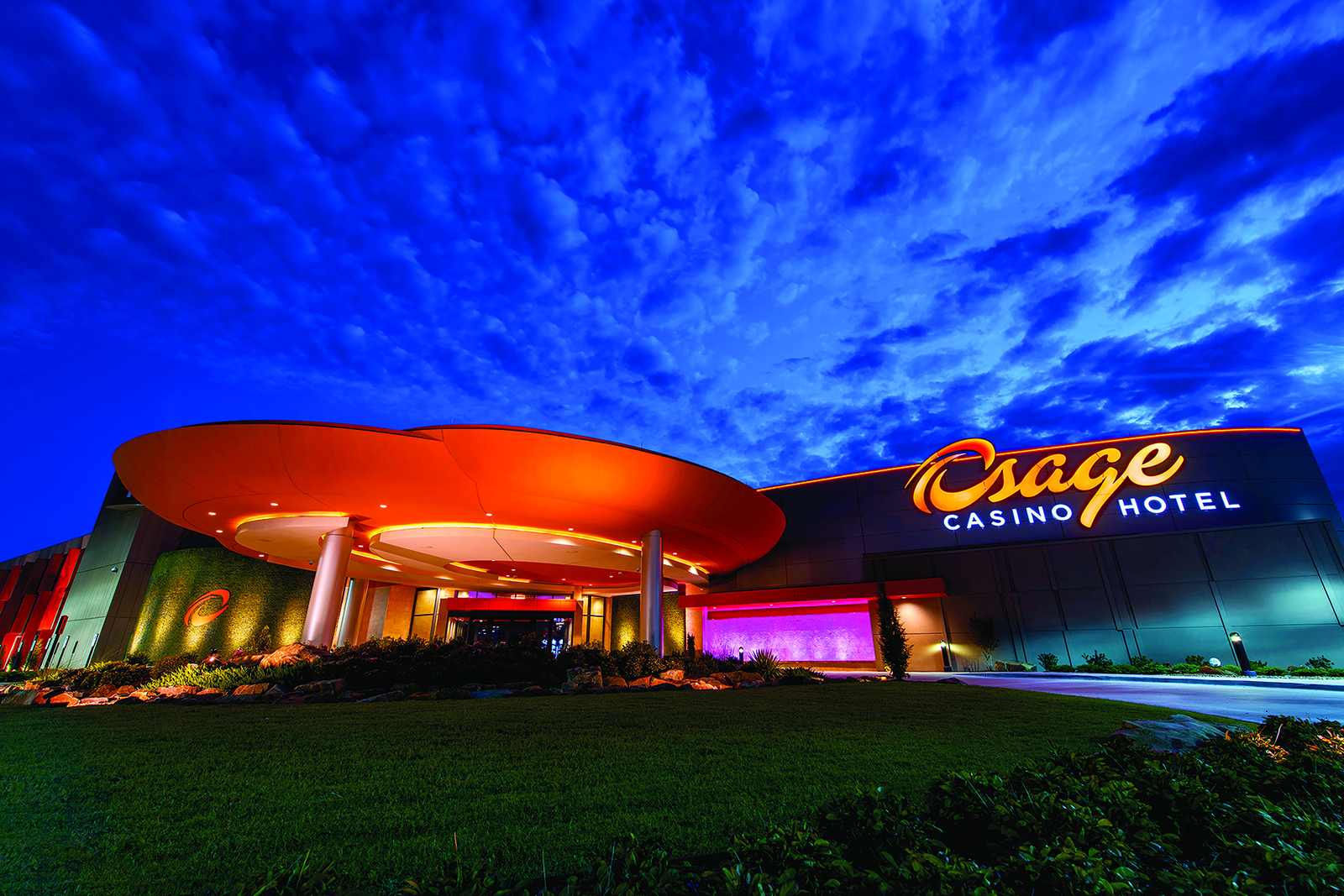 Osage Casino Hotel pool, hotel buffet, restaurants, and spa. Located in Skiatook, OK and Ponca City, OK.
